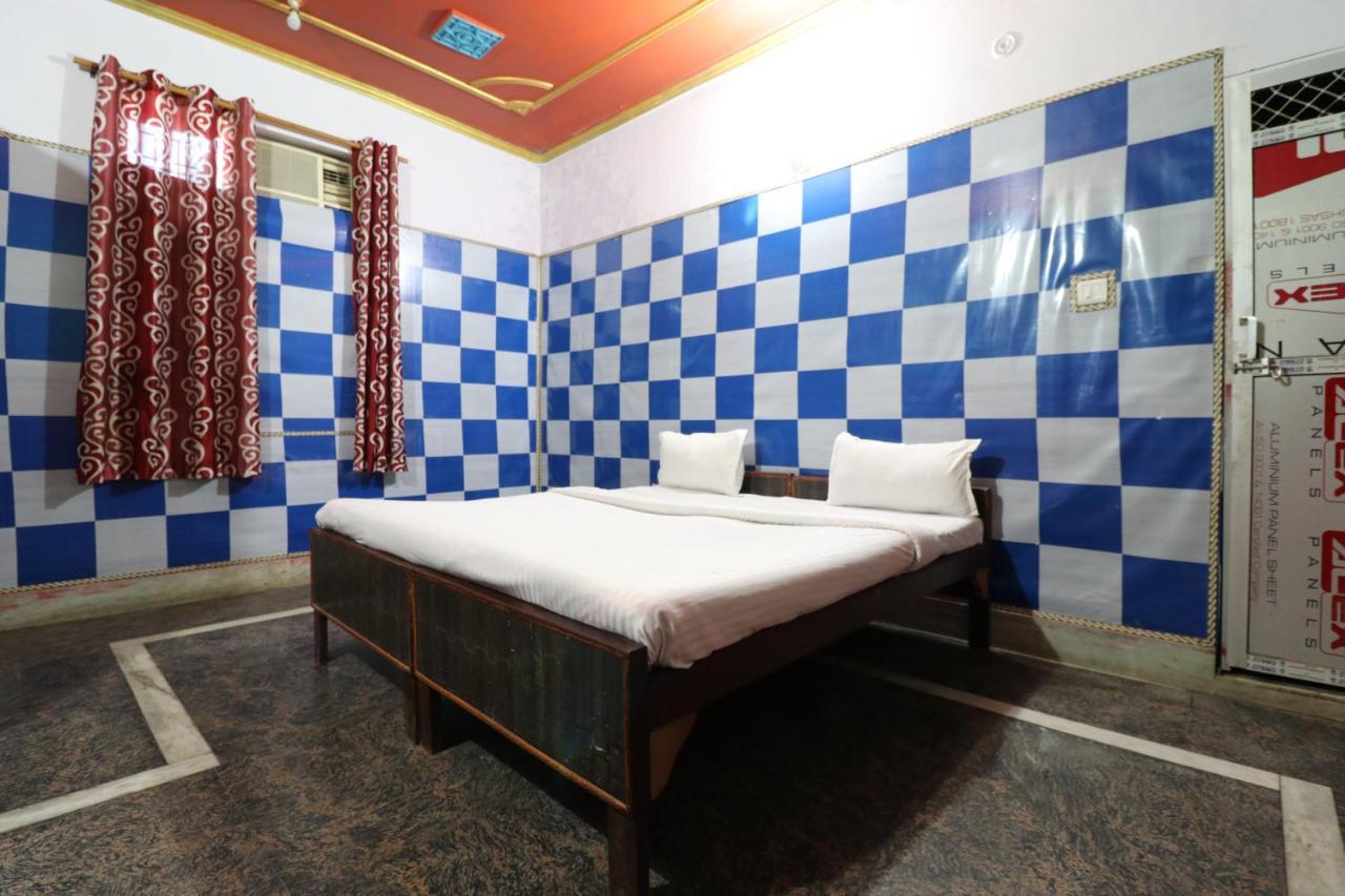 Oyo 27695 Hotel Relation Kanpur Luaran gambar