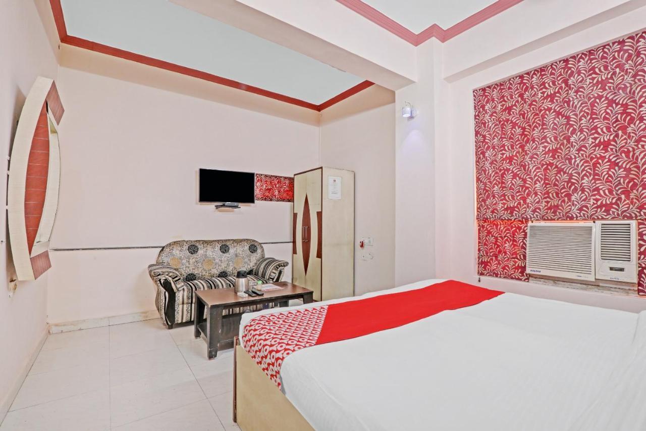 Oyo 27695 Hotel Relation Kanpur Luaran gambar
