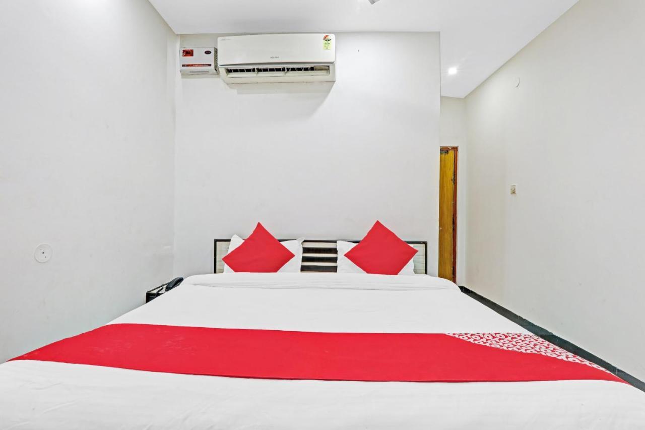 Oyo 27695 Hotel Relation Kanpur Luaran gambar