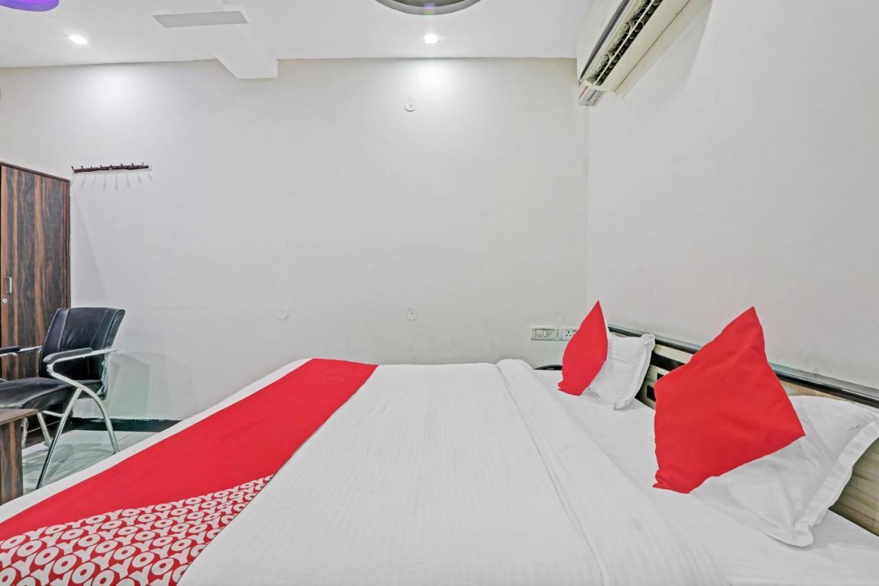 Oyo 27695 Hotel Relation Kanpur Luaran gambar