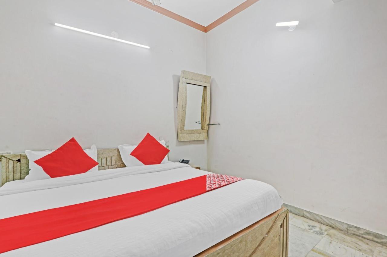 Oyo 27695 Hotel Relation Kanpur Luaran gambar