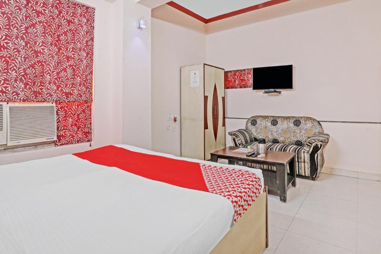 Oyo 27695 Hotel Relation Kanpur Luaran gambar