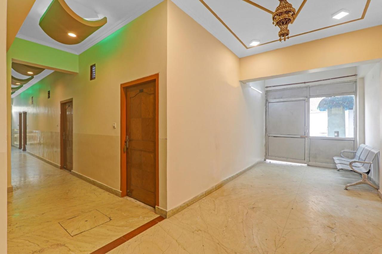 Oyo 27695 Hotel Relation Kanpur Luaran gambar