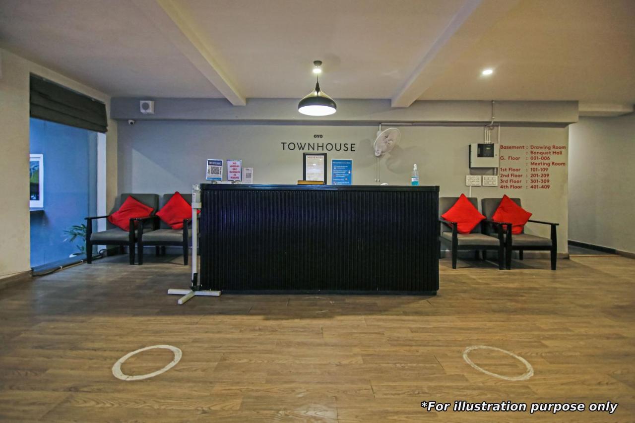 Oyo 27695 Hotel Relation Kanpur Luaran gambar