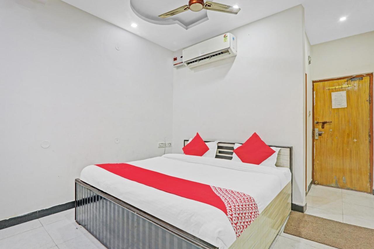 Oyo 27695 Hotel Relation Kanpur Luaran gambar