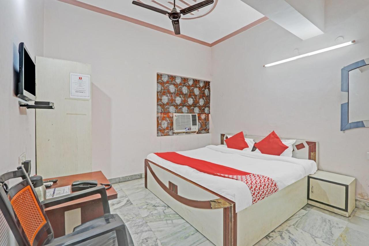Oyo 27695 Hotel Relation Kanpur Luaran gambar